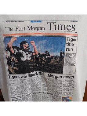 Fort Morgan Colorado Vintage Men's T-Shirt Large High School  Football Newspaper